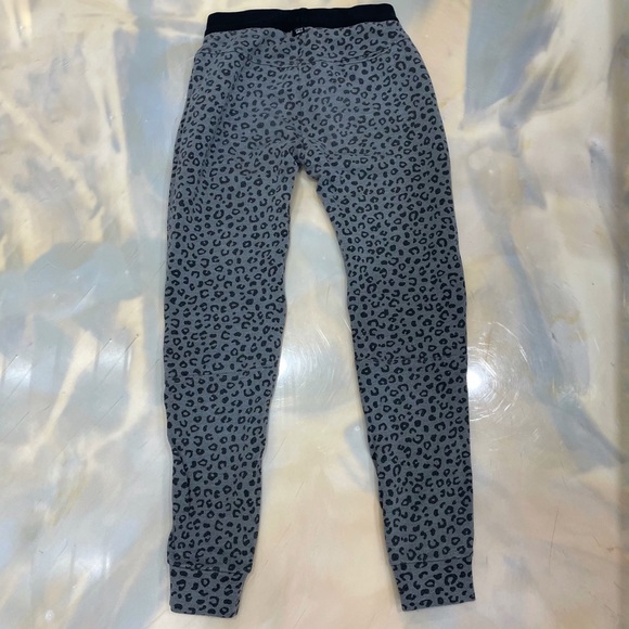Leopard pattern joggers. - Picture 2 of 5